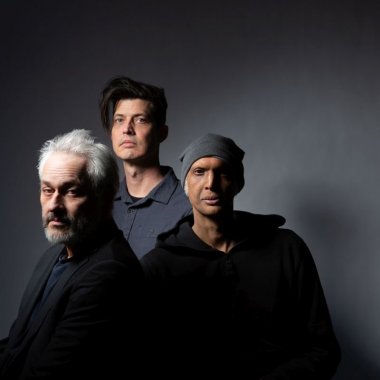 Marc Ribot`s Ceramic Dog